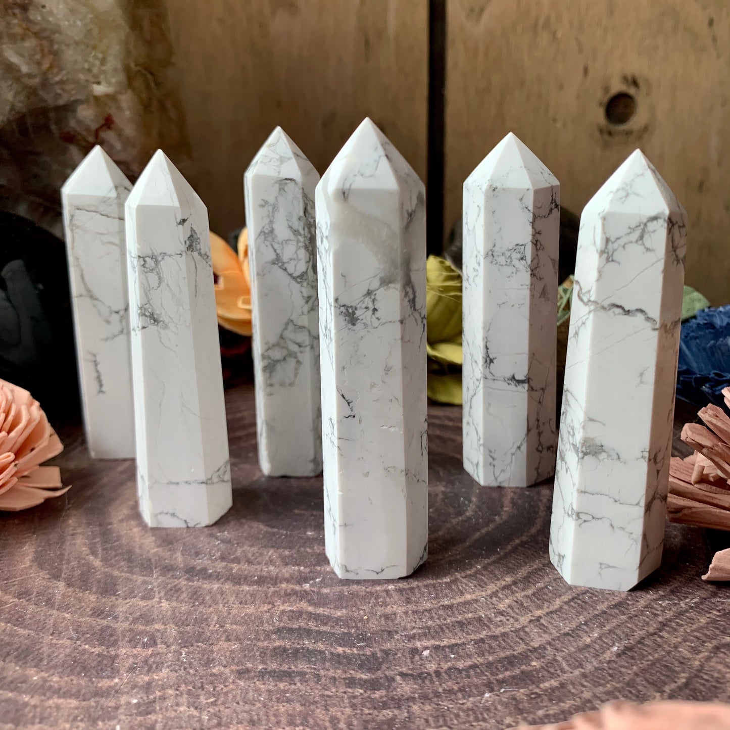 Howlite Tower Point