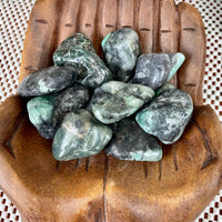 Emerald Tumbled stone