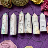 Aura Howlite Tower