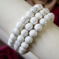 Howlite faceted 8mm beaded bracelet