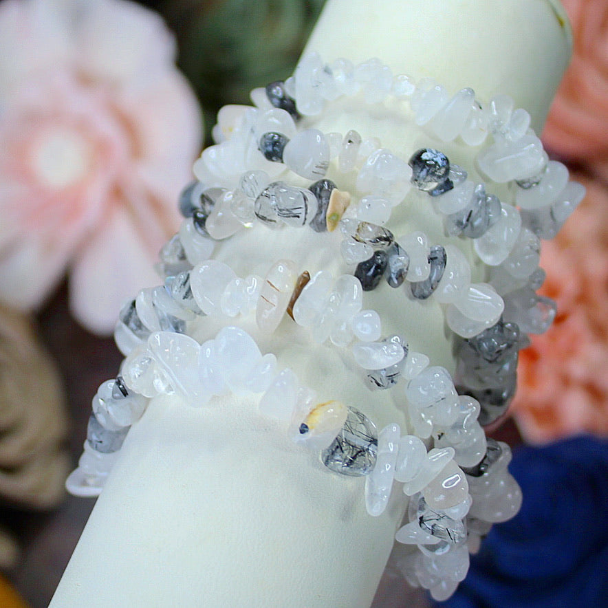 Tourmalinated Quartz Chip Bead Bracelet