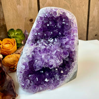 Amethyst Self Standing Geode 4.5 lb